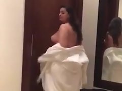 arab with big butt teases her lover