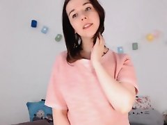 Cute Sexy Teen Play her Tight Pussy
