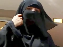 Burka Frauen begrabscht