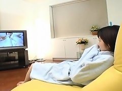 Rinako Asian tramp makes masturbation porn on camera