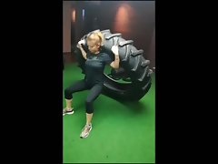 My friend's wife in smelly leggings gym