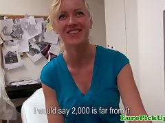 Euro girlnextdoor flashes her tits for cash